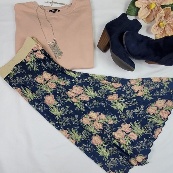 LuLaRoe Dresses & Skirts - LuLaRoe Floral Jill Skirt (2X)